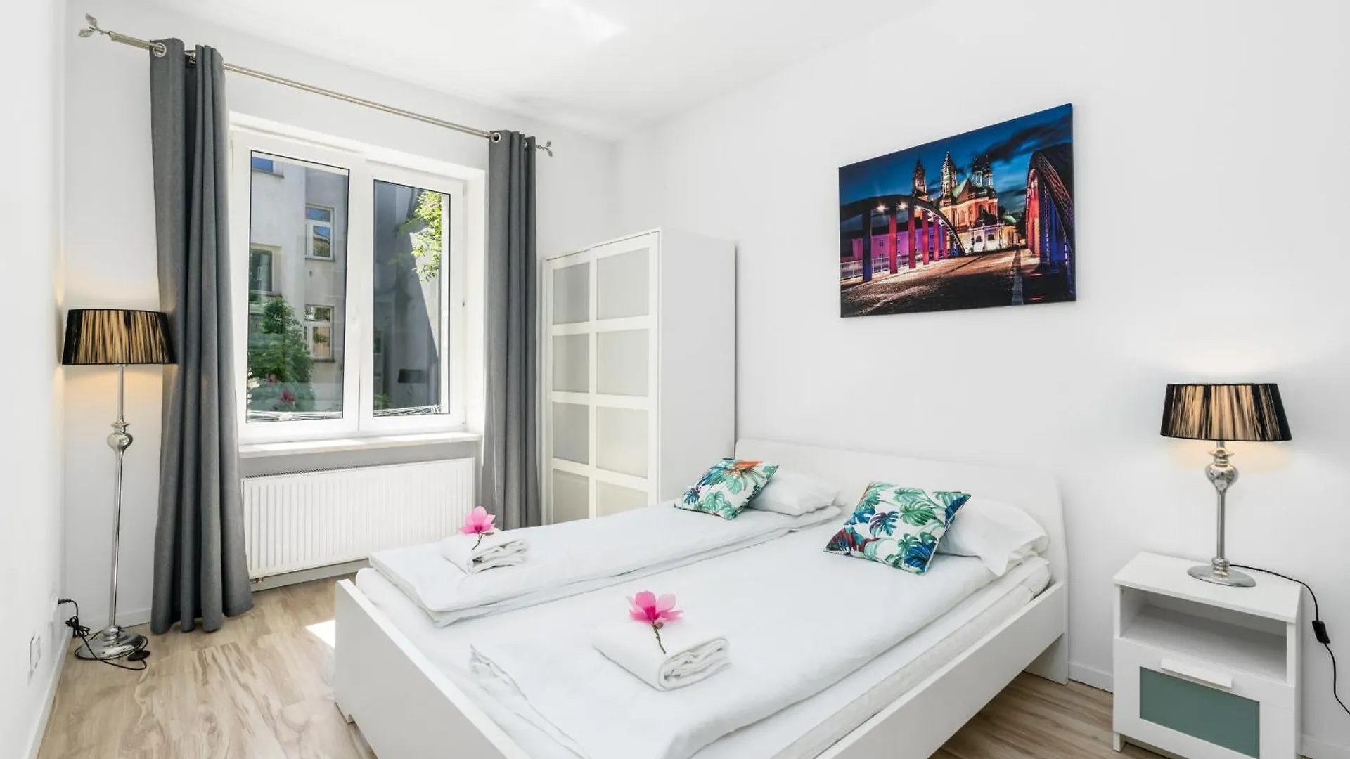 Modern One Bedroom Apartment In Poznan By Noclegi Renters